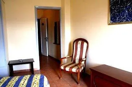 Lecadin 3* Karpenísion