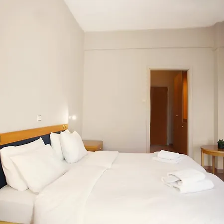 Hotel Lecadin 3*