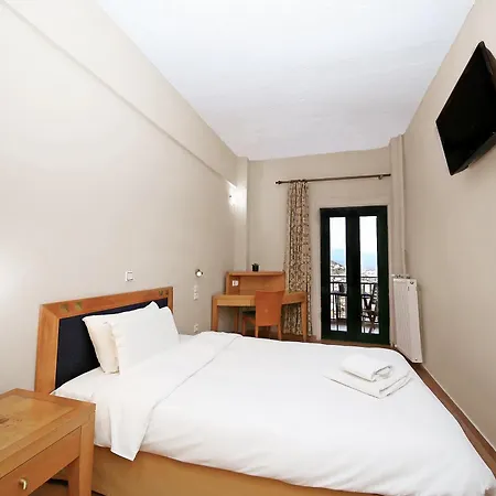 Lecadin 3* Karpenísion